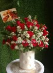 Bunga Meja Valentine 20 Tangkai Mawar Merah