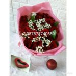 Buket Mawar Merah Cantik Untuk Valentine Day